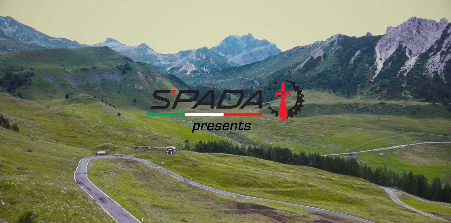 Carica il video: 